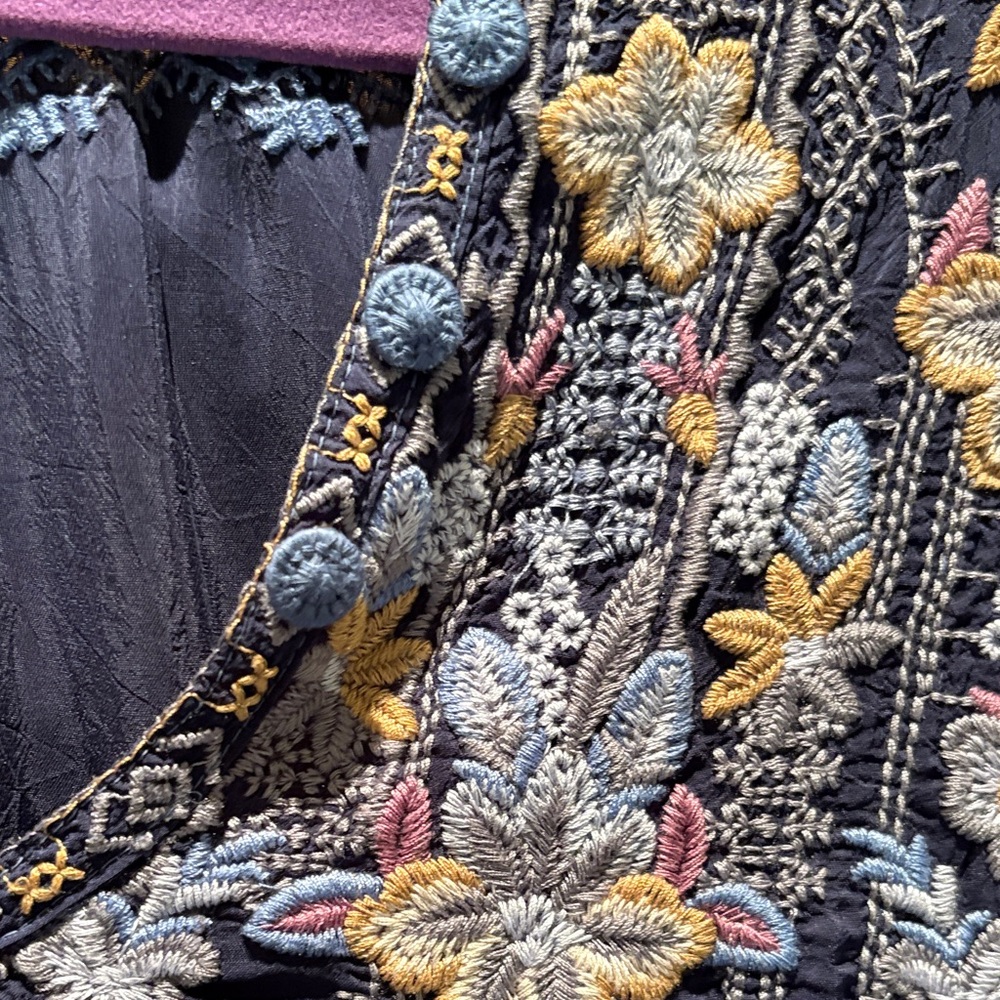 Johnny Was Dark Blue Floral Embroidered Blouse - Picture 5 of 10